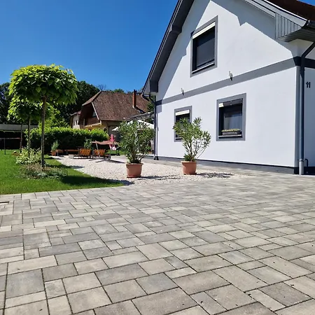 Feriehus Allone